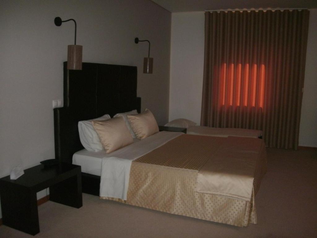 Santo Thyrso Hotel Santo Tirso Oda fotoğraf